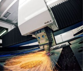 Laser cutting machine